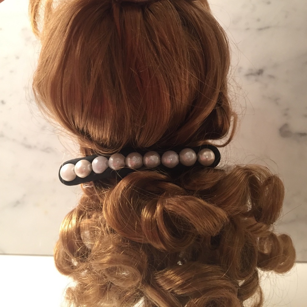 Black and white Handmade hair Barrett